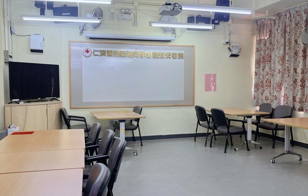 活动区／客厅／饭厅