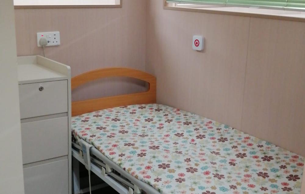 房间