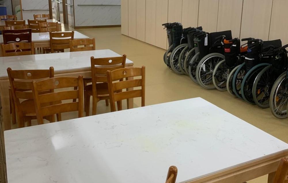 活动区／客厅／饭厅