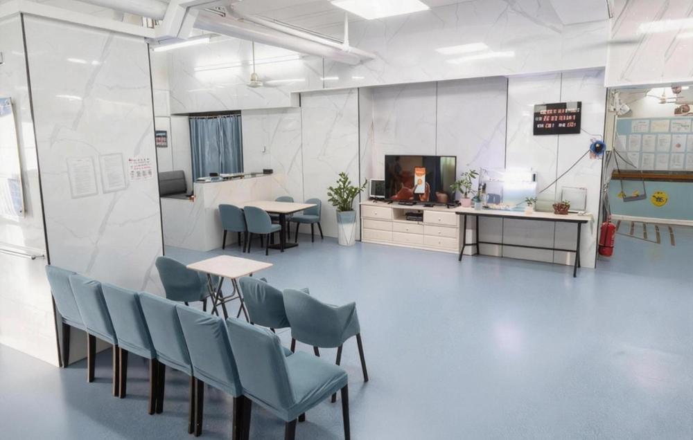 活动区／客厅／饭厅