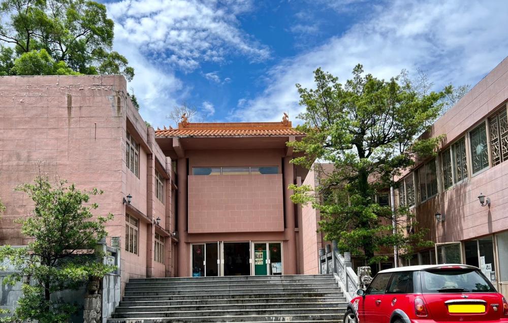 Centre Outlook