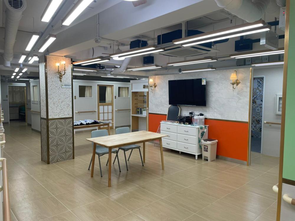 活动区／客厅／饭厅